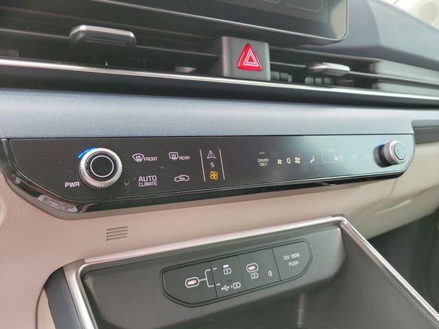 Used 2026 Kia Carnival EX FWD image 26