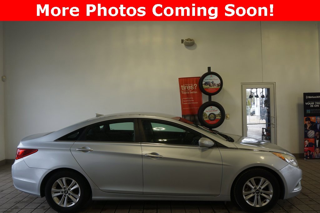 Used 2013 Hyundai Sonata GLS image 2