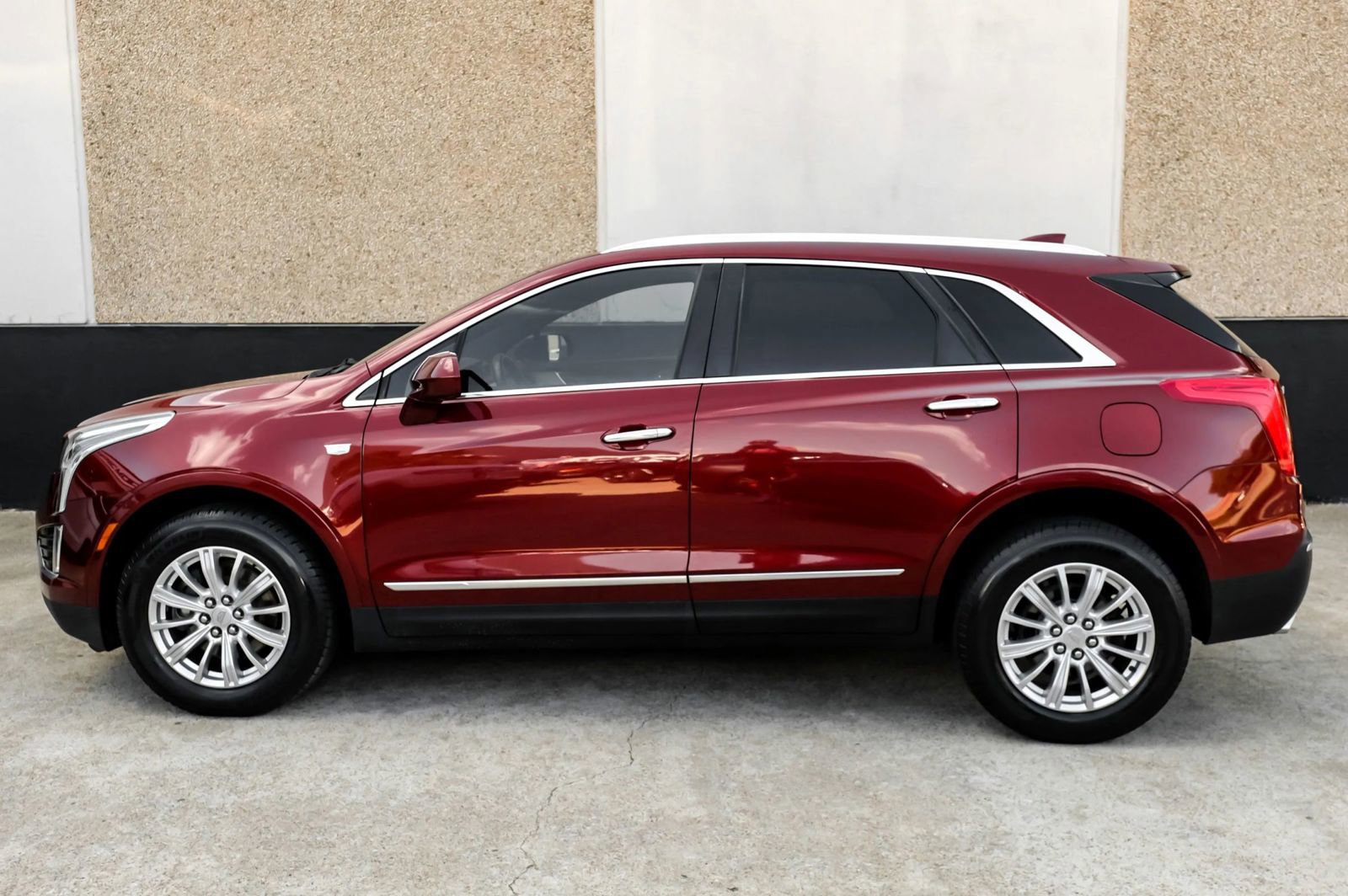 Used 2018 Cadillac XT5 FWD image 14