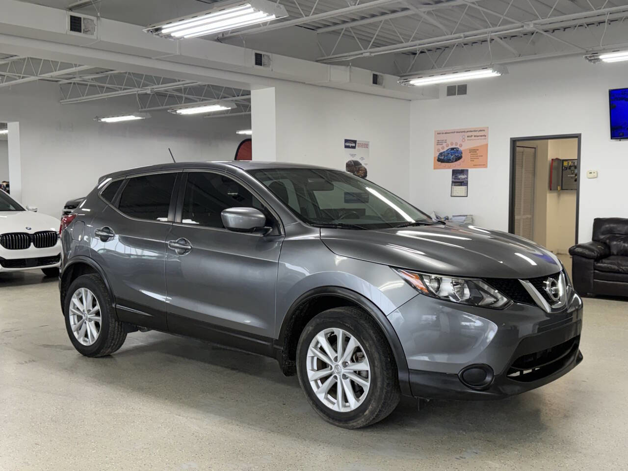 Used 2018 Nissan Rogue Sport S w/ S Appearance Package image 2