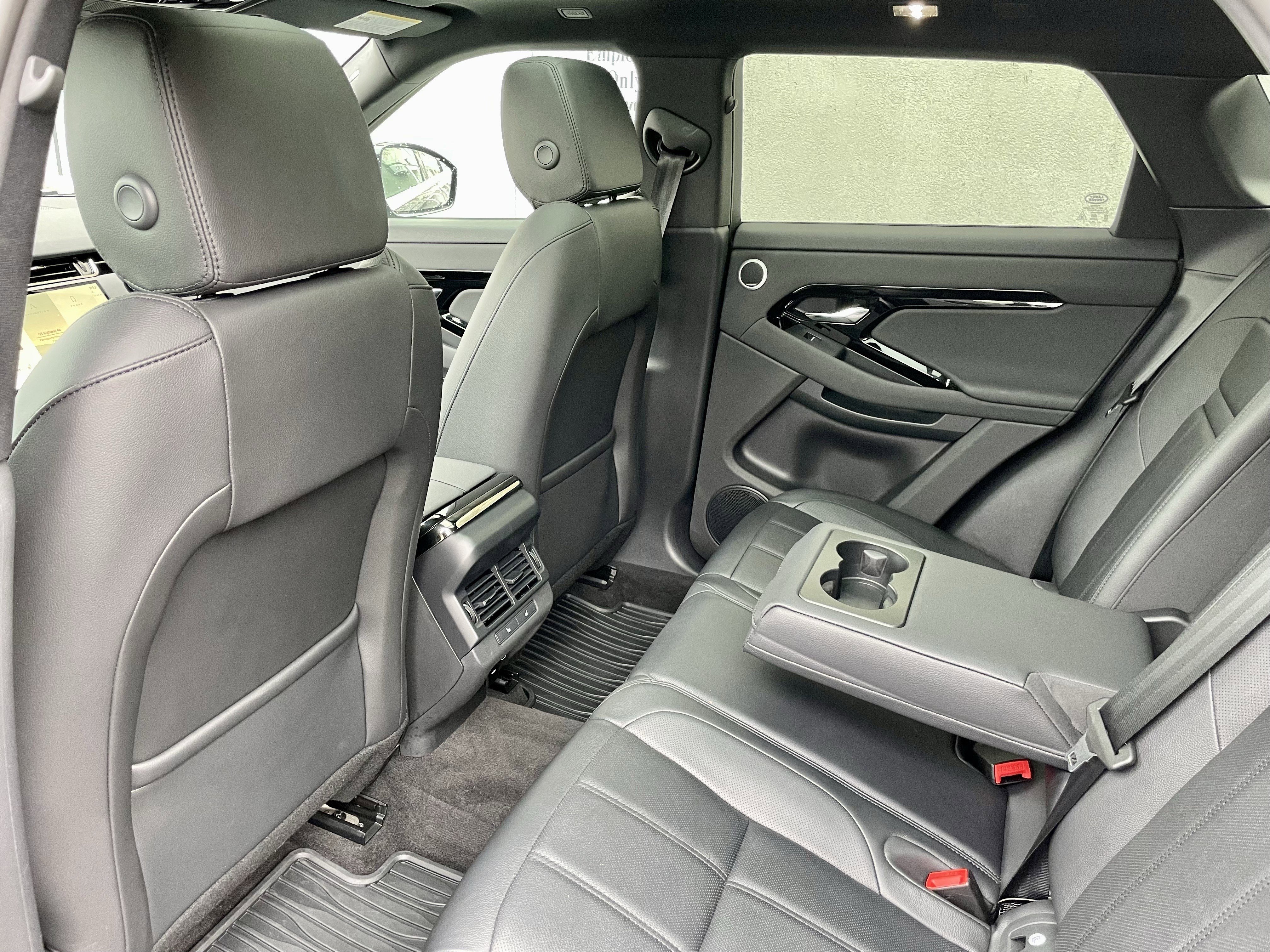 Certified 2024 Land Rover Range Rover Evoque Dynamic SE image 30