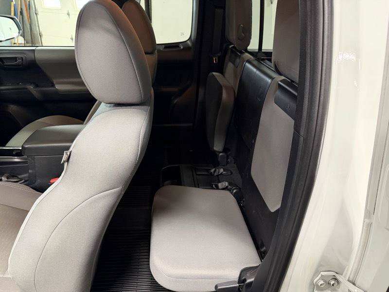 Used 2019 Toyota Tacoma SR w/ SX Package AWD/4WD image 18
