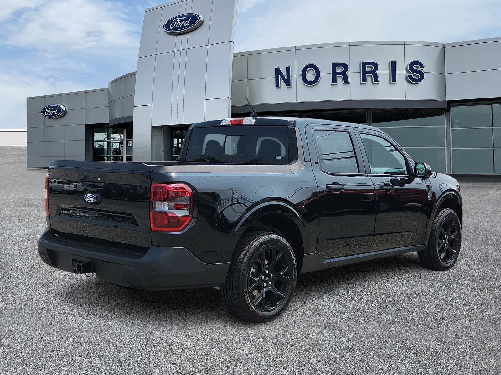 New 2026 Ford Maverick Lariat w/ Black Appearance Package AWD/4WD image 4