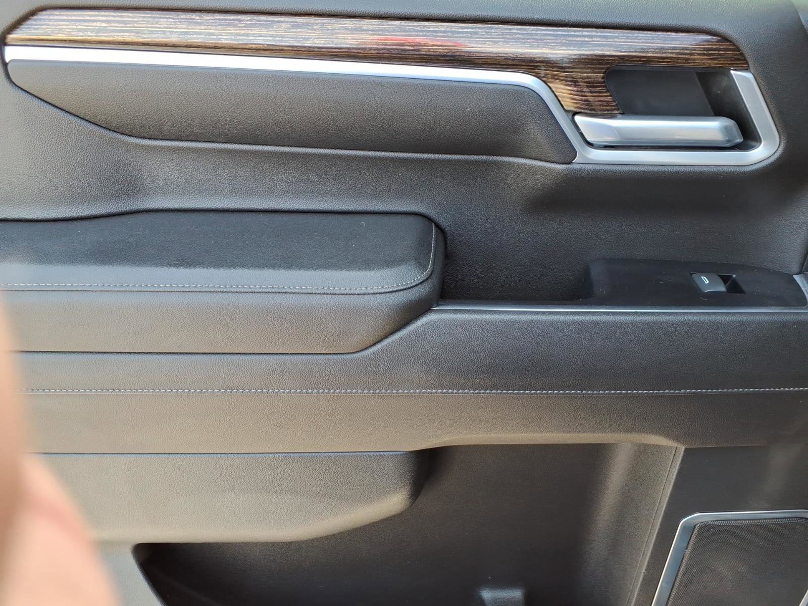 Used 2022 GMC Sierra 1500 SLE w/ X31 Off-Road Package image 9