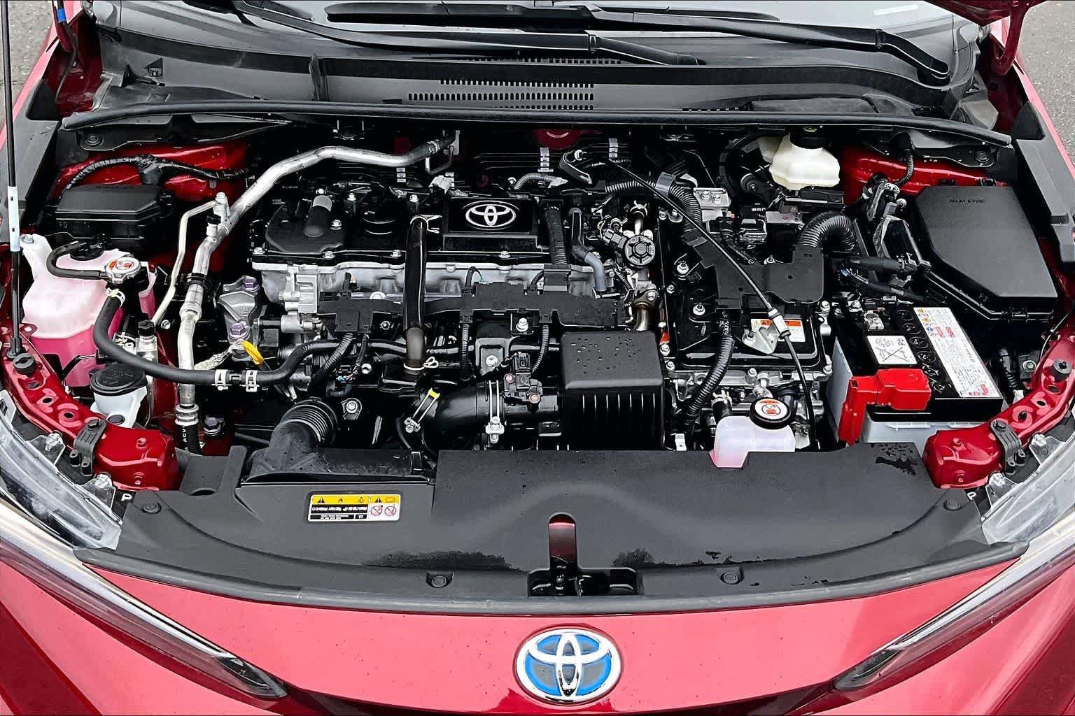 Used 2025 Toyota Corolla SE w/ Convenience Package FWD image 9