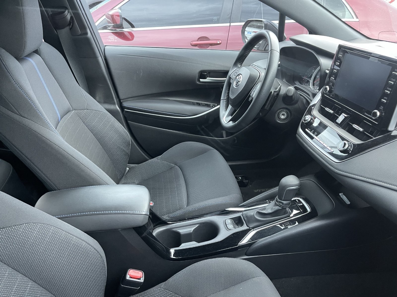 Used 2021 Toyota Corolla SE w/ Carpet Mat Package (TMS) FWD image 6