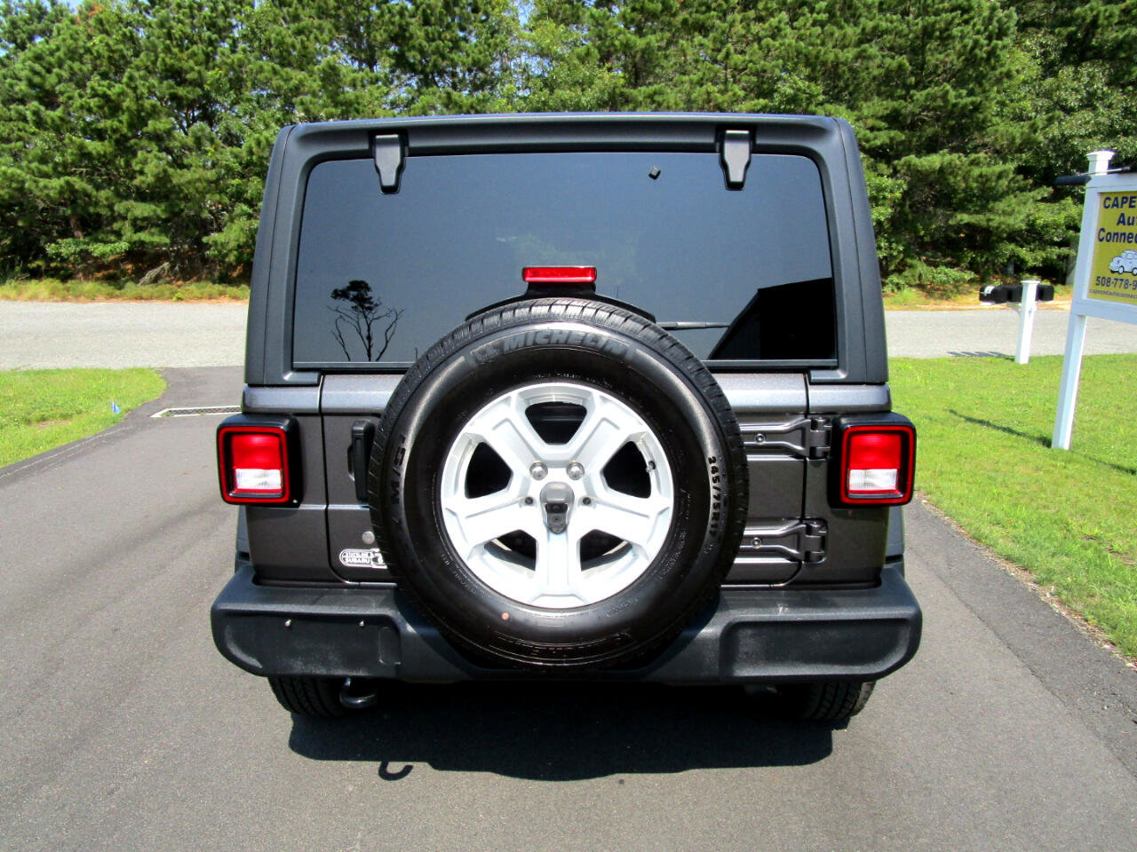 Used 2018 Jeep Wrangler Unlimited Sport S image 6