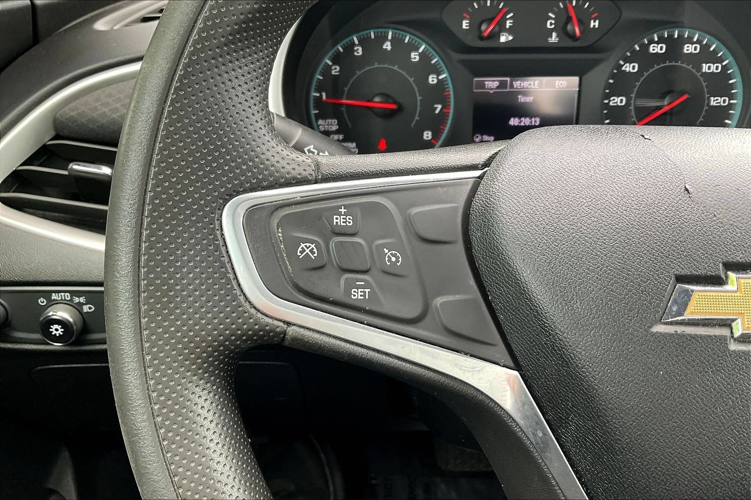 Used 2022 Chevrolet Malibu LT FWD image 11