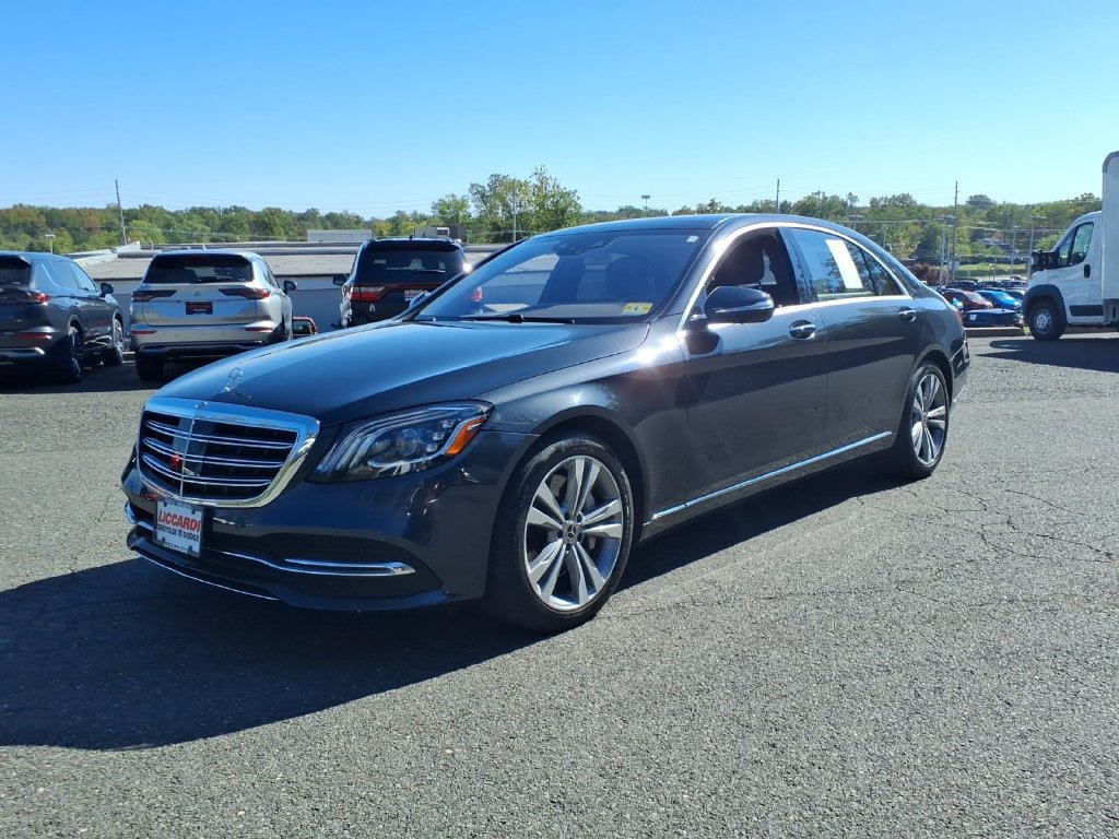 Used 2020 Mercedes-Benz S 560 4MATIC Sedan image 3