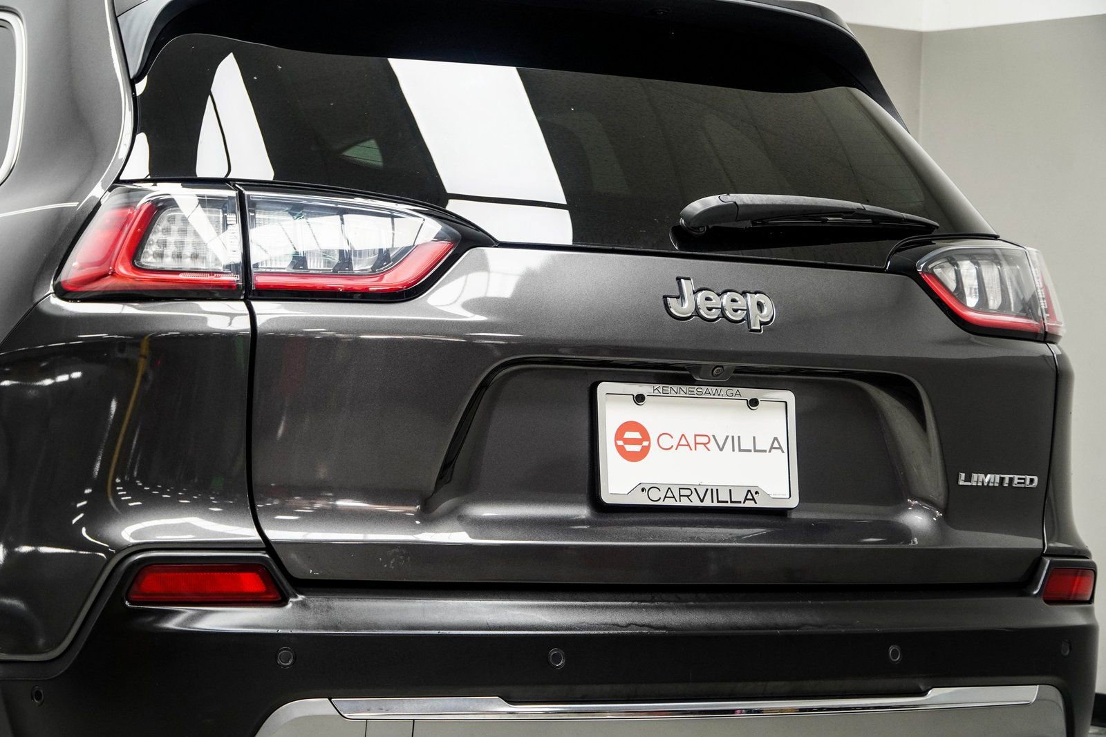 Used 2021 Jeep Cherokee Limited w/ Elite Package FWD image 13