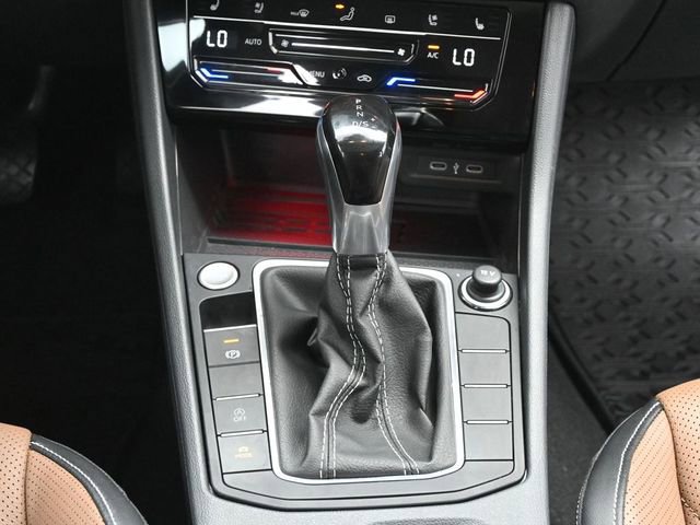 Used 2025 Volkswagen Jetta SEL FWD image 30