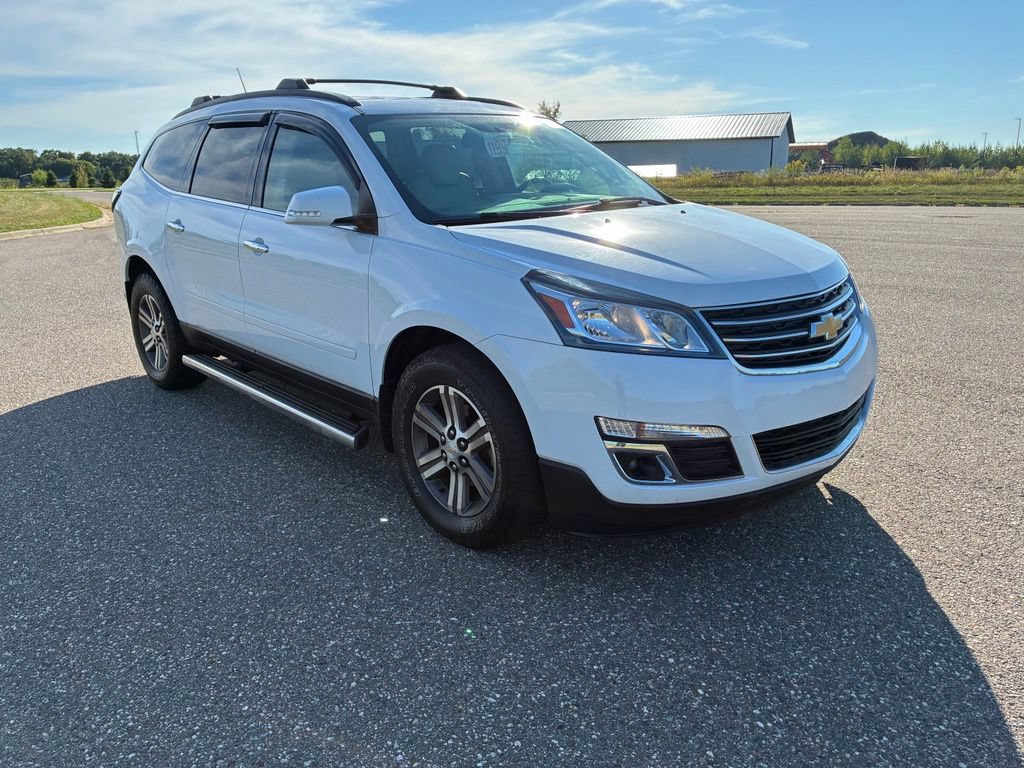 Used 2017 Chevrolet Traverse LT AWD/4WD image 2