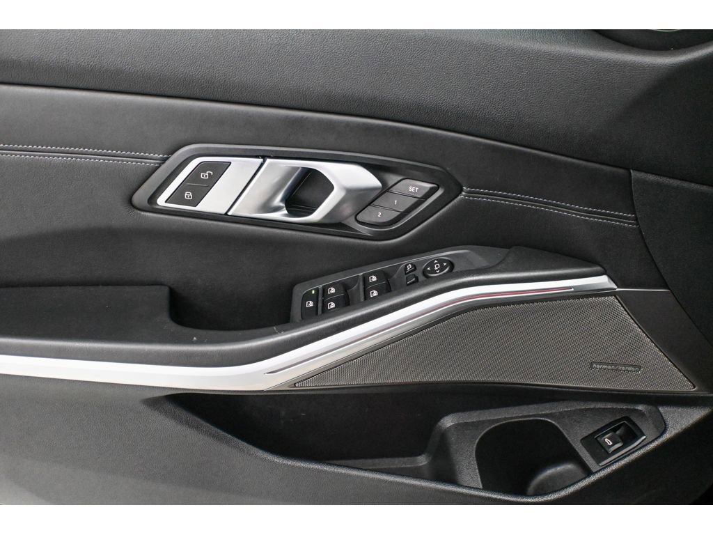 Used 2021 BMW M3 Competition w/ Executive Package image 32