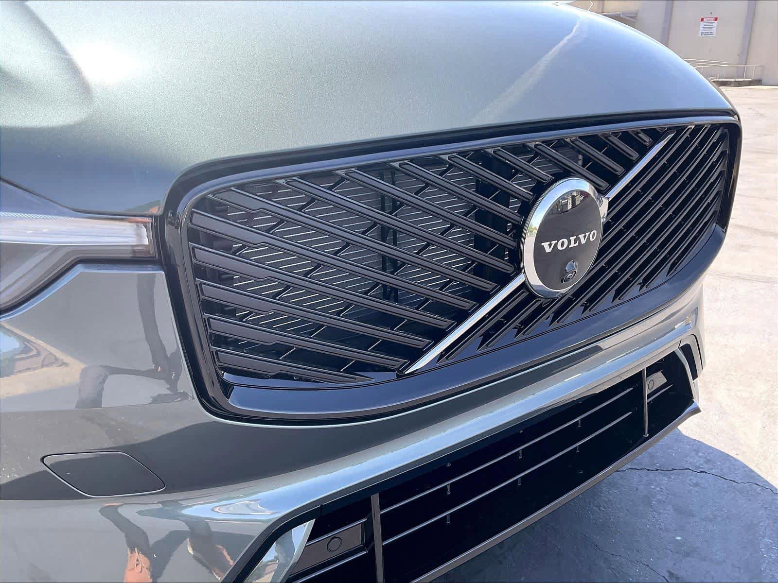 New 2026 Volvo XC60 T8 Plus w/ Climate Package AWD/4WD image 33