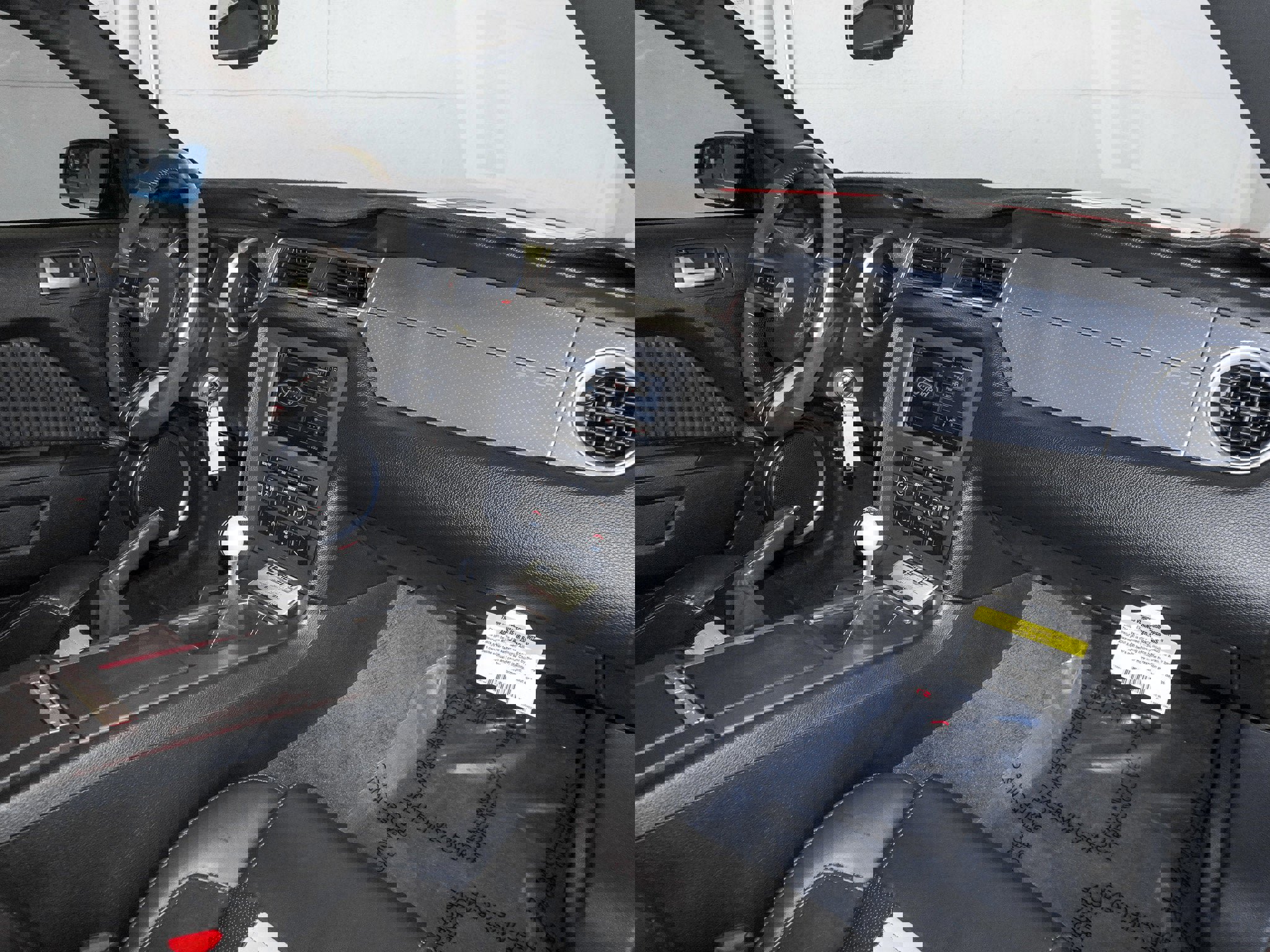 Used 2011 Ford Mustang Shelby GT500 w/ Electronics Pkg image 36