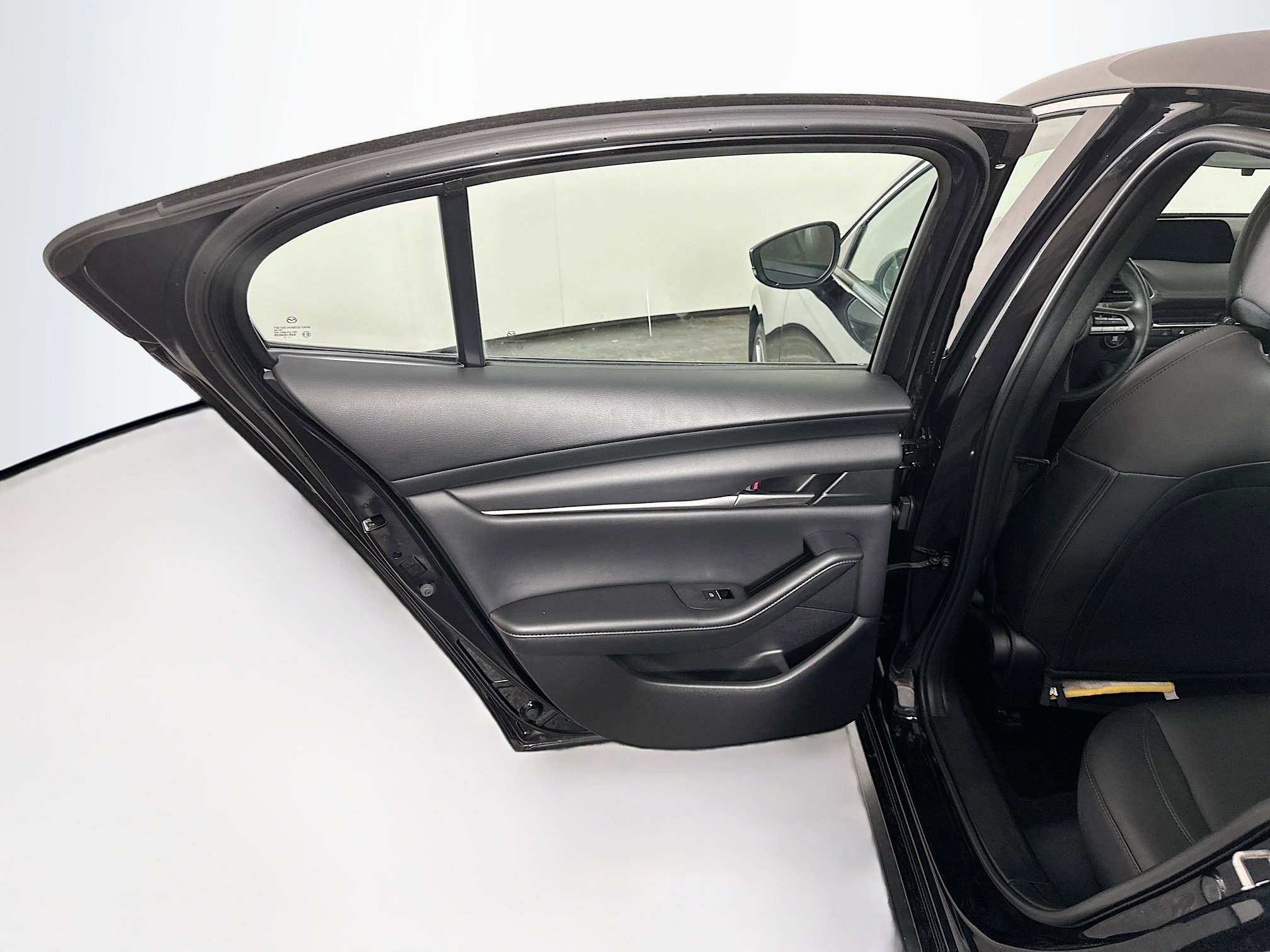 Used 2022 MAZDA MAZDA3 s FWD image 26