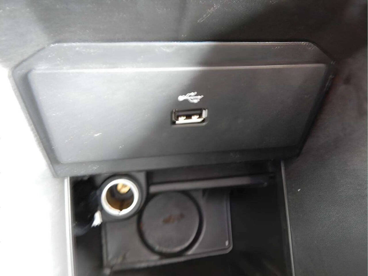 Used 2016 Ford Escape SE AWD/4WD image 29