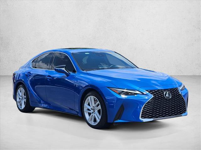 Used 2024 Lexus IS 300 w/ Comfort Package RWD video 3