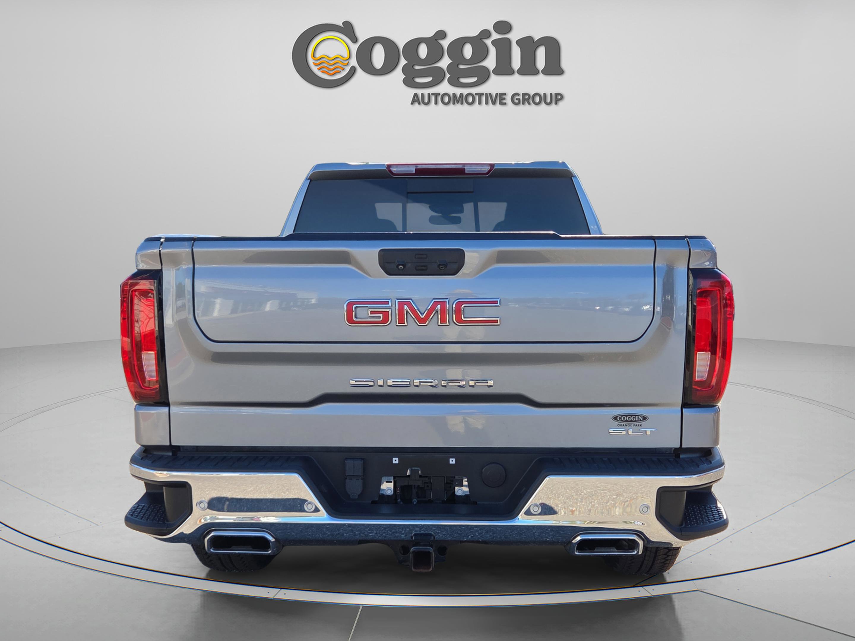 Used 2023 GMC Sierra 1500 SLT w/ SLT Premium Package image 5