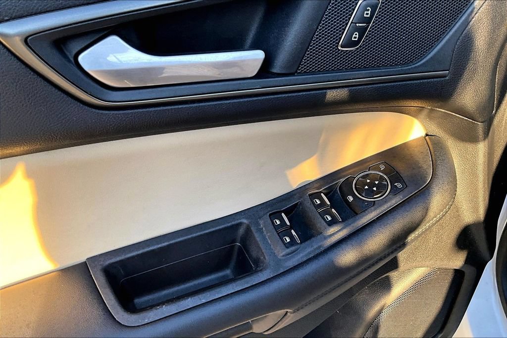 Used 2021 Ford Edge SE AWD/4WD image 48