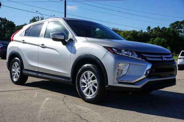 Used 2019 Mitsubishi Eclipse Cross ES FWD image 2