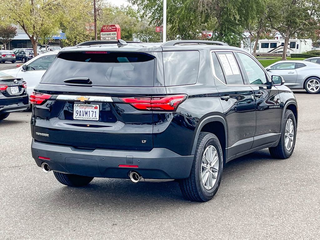 Used 2022 Chevrolet Traverse LT w/ LPO, Floor Liner Package image 4