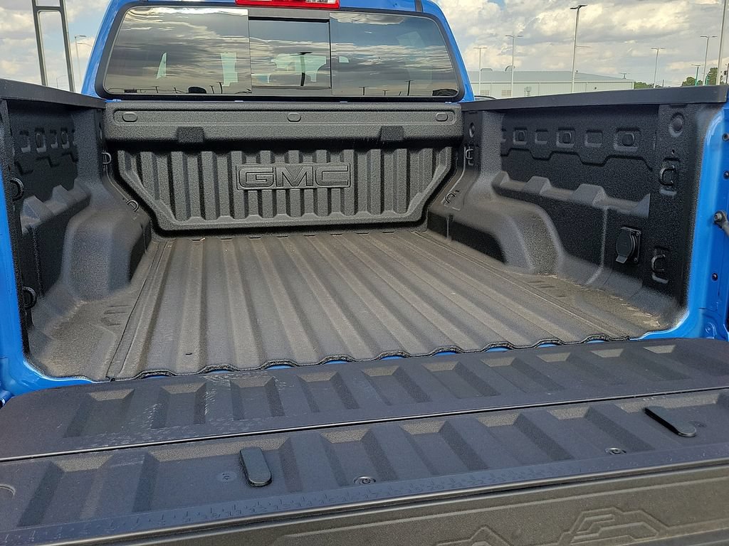 New 2026 GMC Canyon Elevation w/ Convenience Package RWD image 18