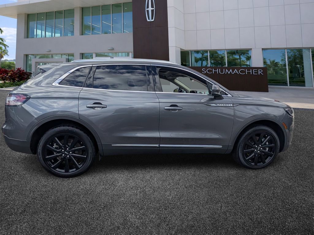 Certified 2023 Lincoln Nautilus Reserve w/ Monochromatic Package image 8