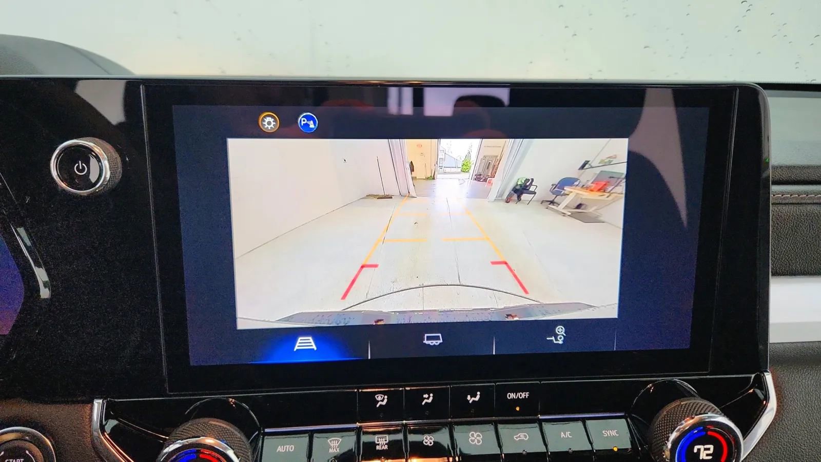 Used 2024 Chevrolet Colorado LT w/ LT Convenience Package image 42