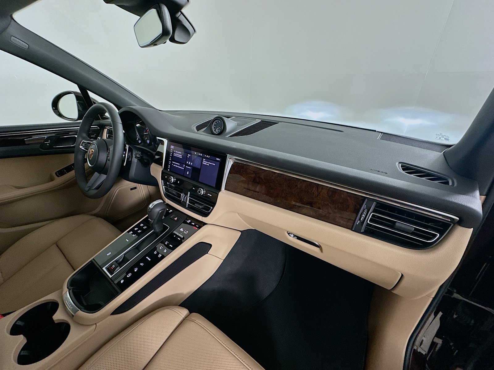 New 2026 Porsche Macan AWD/4WD image 46