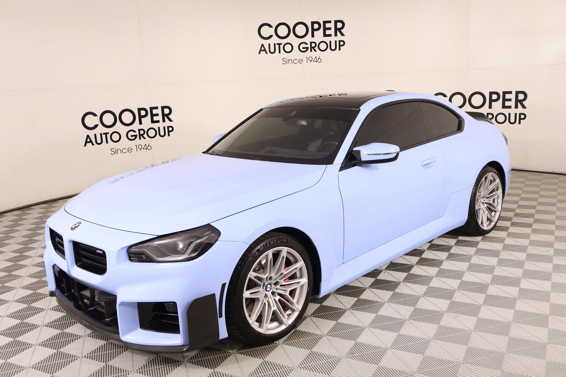 Used 2023 BMW M2 w/ Lighting Package RWD image 11