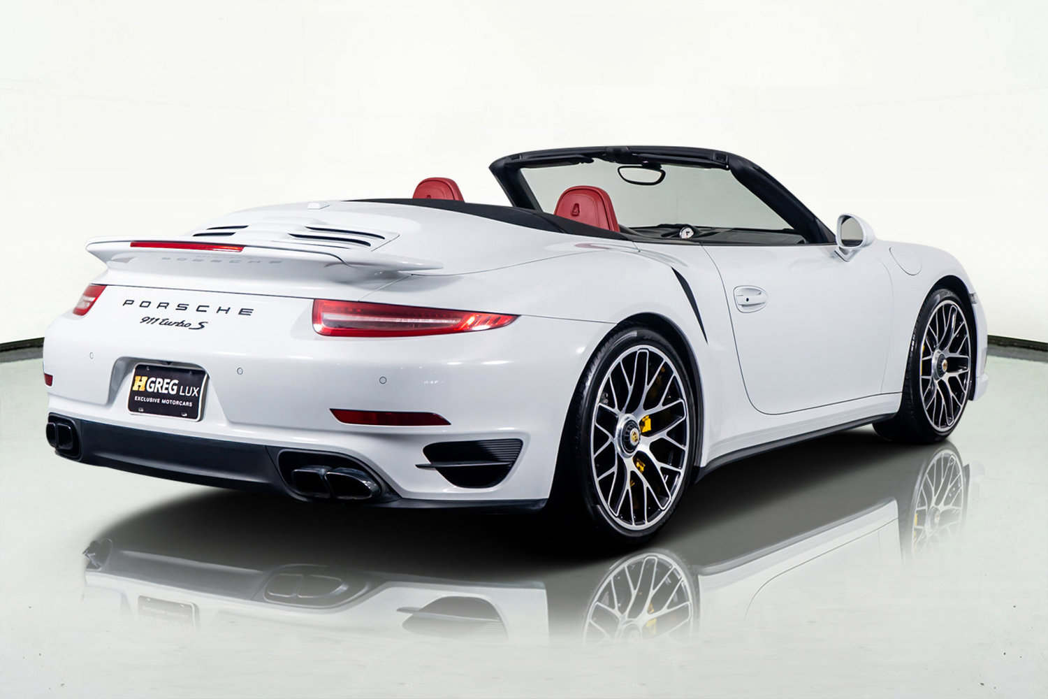Used 2016 Porsche 911 Turbo S image 10
