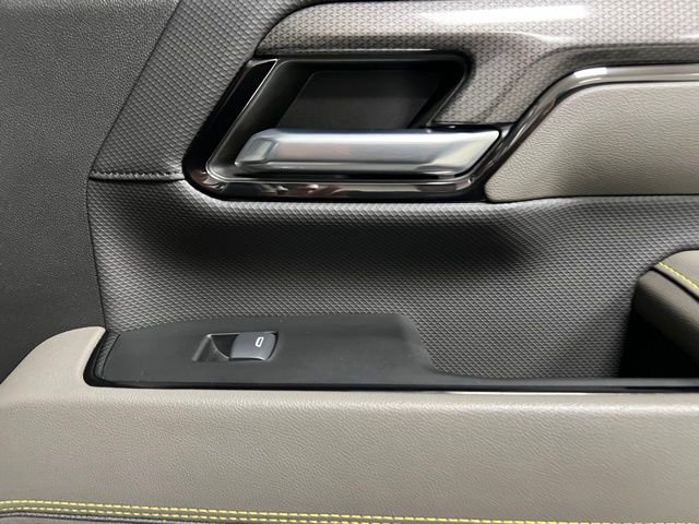 Used 2024 Chevrolet Silverado 2500 ZR2 w/ Technology Package image 54