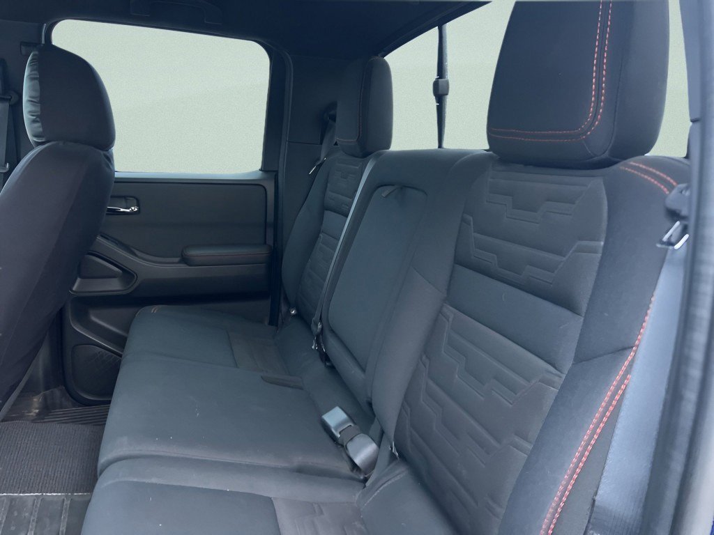 Used 2022 Nissan Frontier PRO-4X image 19