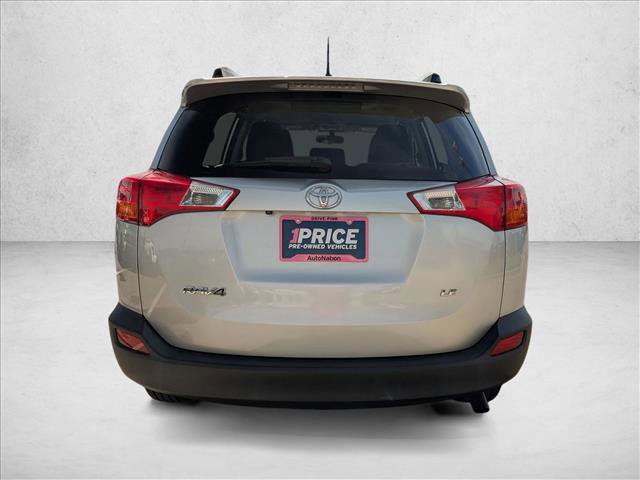 Used 2014 Toyota RAV4 LE image 7