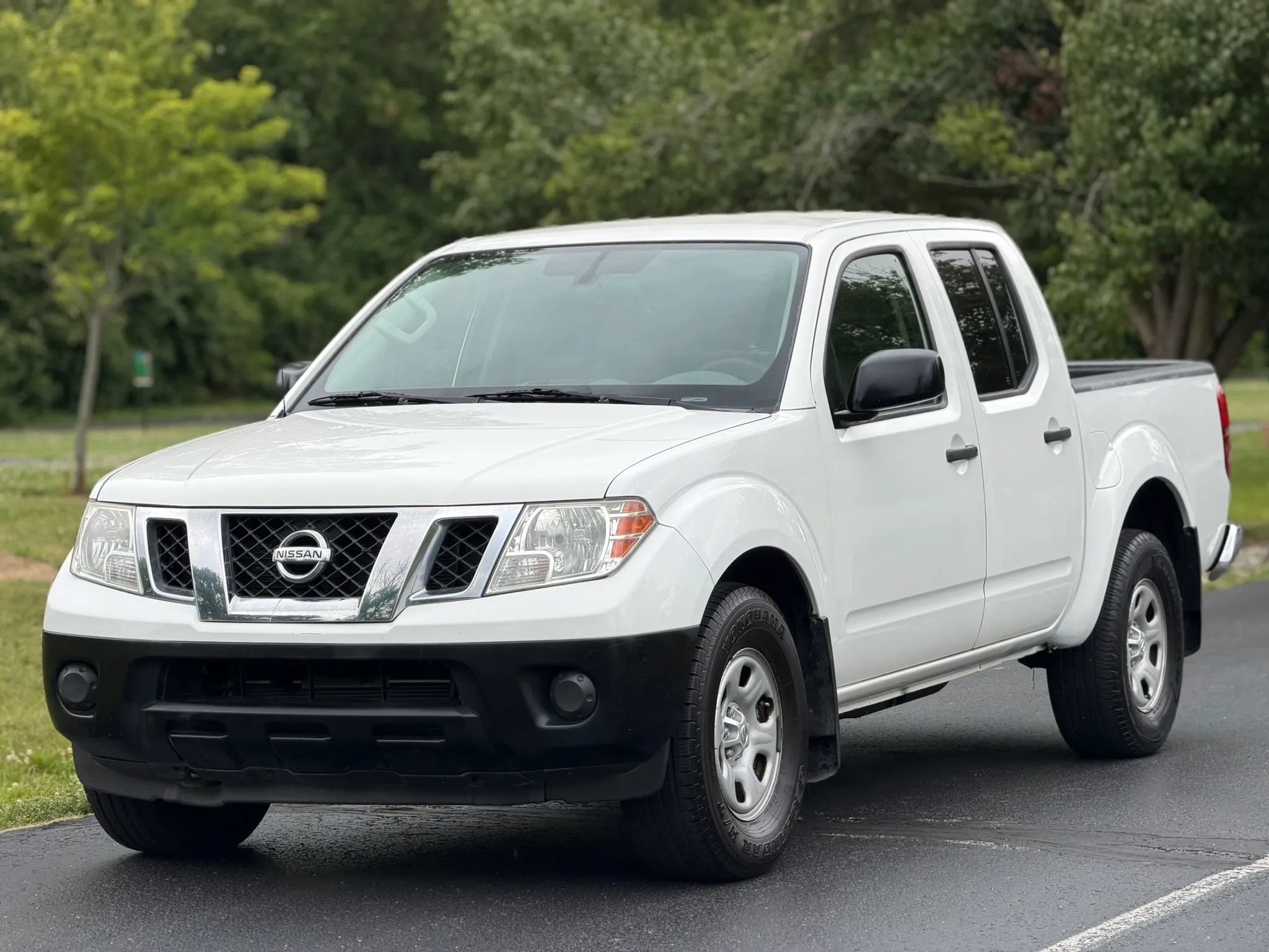 Used 2018 Nissan Frontier S AWD/4WD image 1
