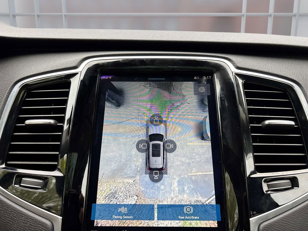 Used 2024 Volvo XC90 B6 Plus AWD/4WD image 26