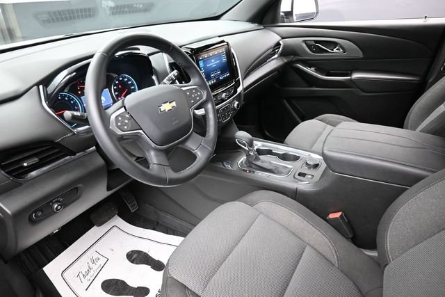 Used 2023 Chevrolet Traverse LT FWD image 19