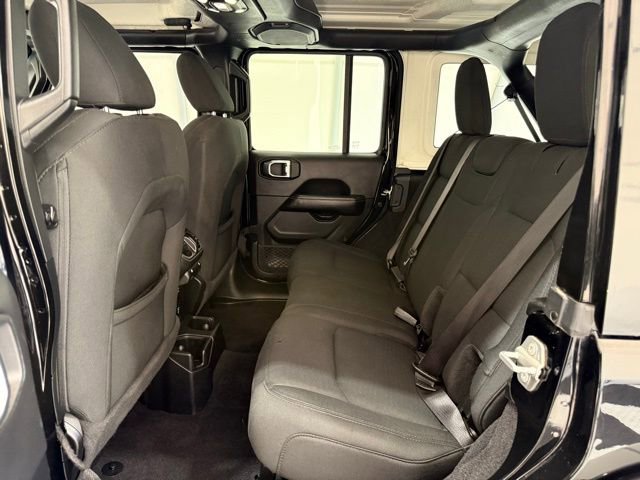 Used 2021 Jeep Wrangler Unlimited Sahara w/ Uconnect 4C Nav & Sound Group image 19