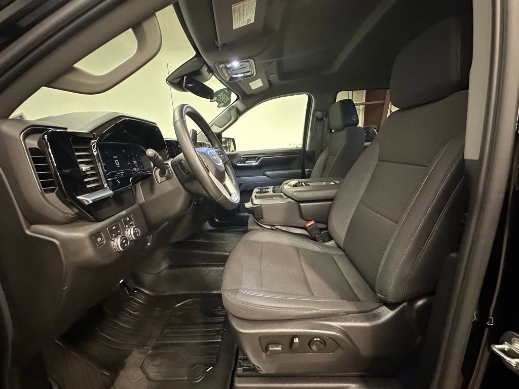 Certified 2024 GMC Sierra 1500 Elevation w/ LPO, Elevation Black Package image 24