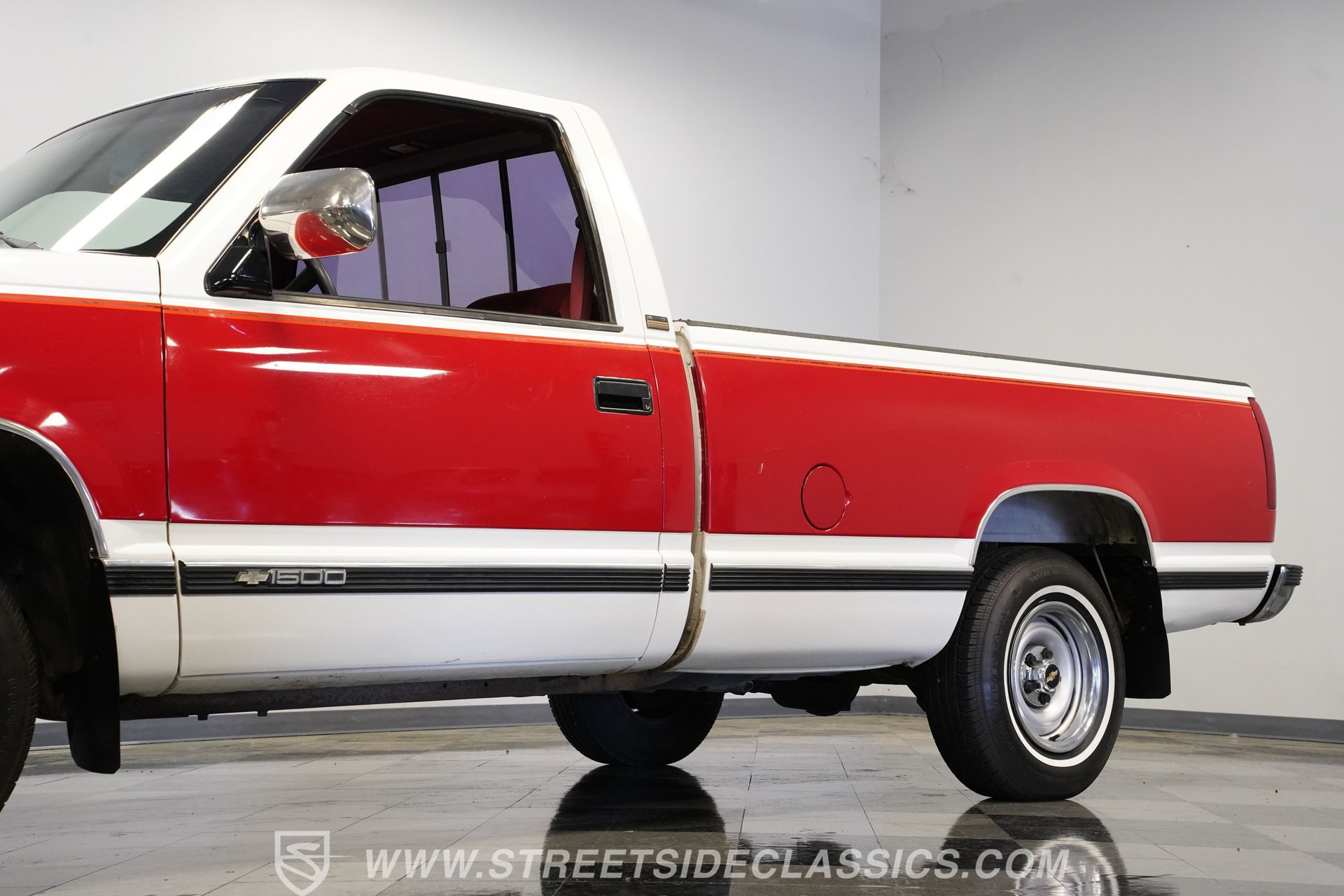 Used 1991 Chevrolet Silverado 1500 2WD Regular Cab image 23