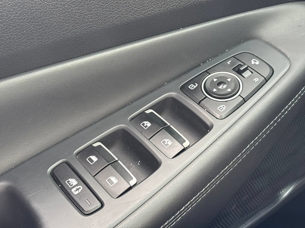 Used 2022 Hyundai Santa Fe Limited AWD/4WD image 25
