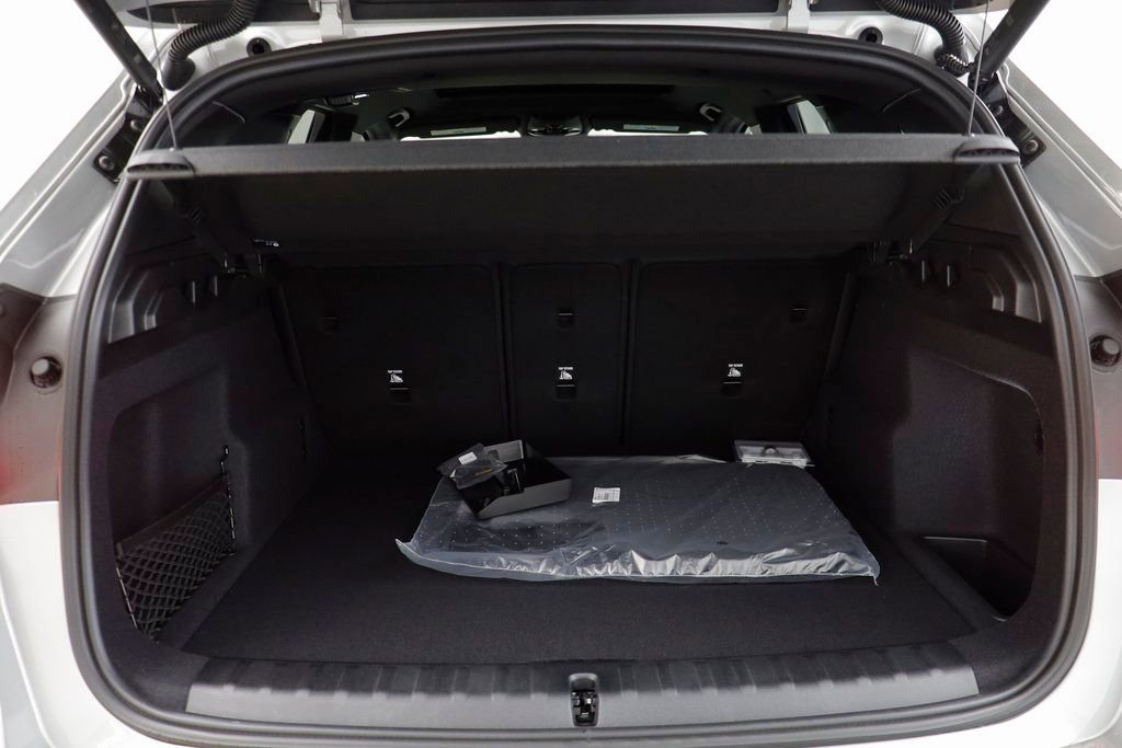 New 2026 BMW X1 xDrive28i w/ Convenience Package image 17