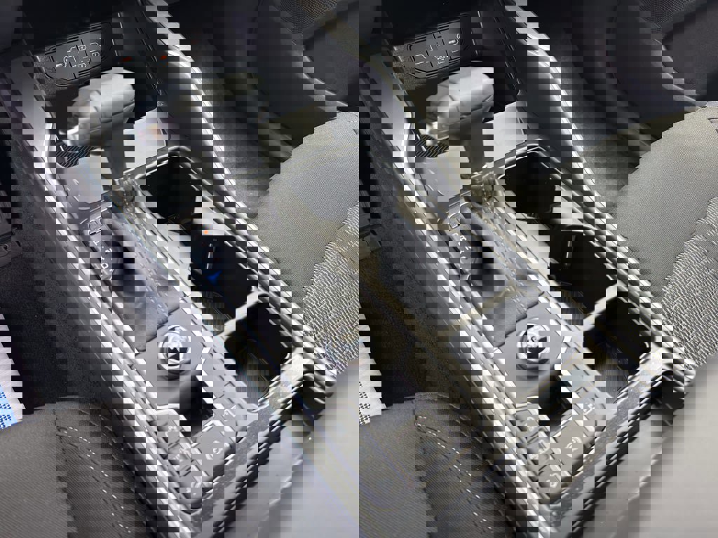 New 2026 Kia Sorento LX image 13