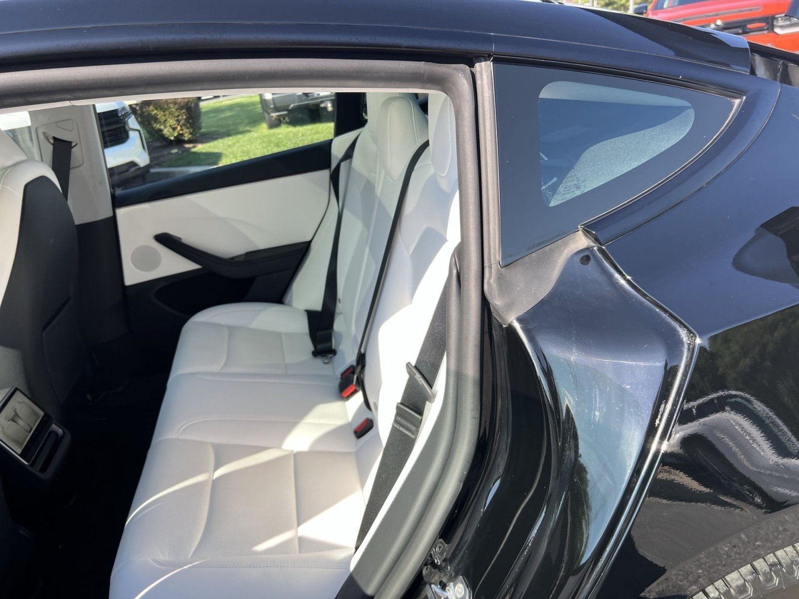 Used 2025 Tesla Model 3 Long Range AWD/4WD image 25
