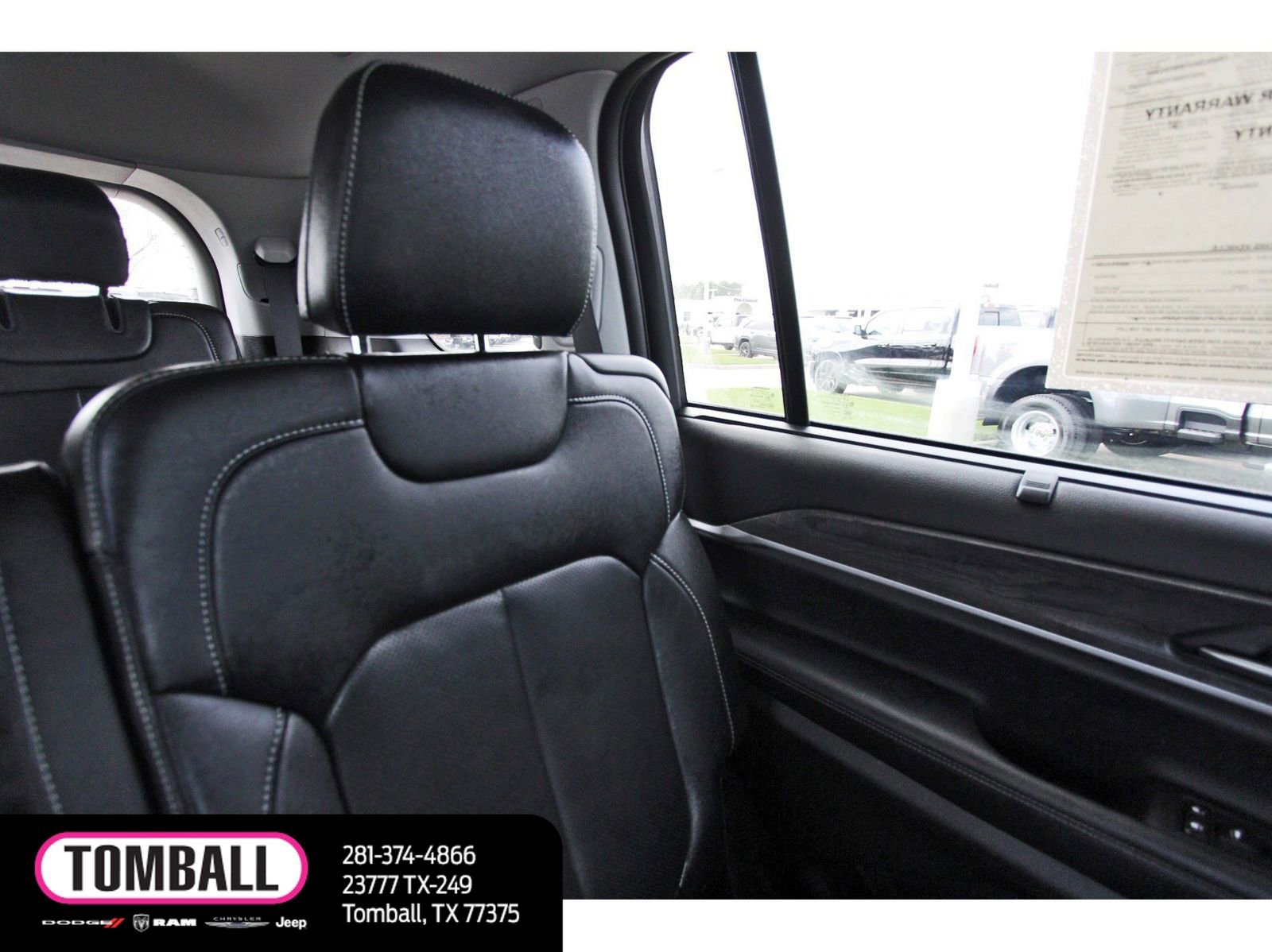 Used 2023 Jeep Grand Cherokee L Limited w/ Luxury Tech Group II image 12