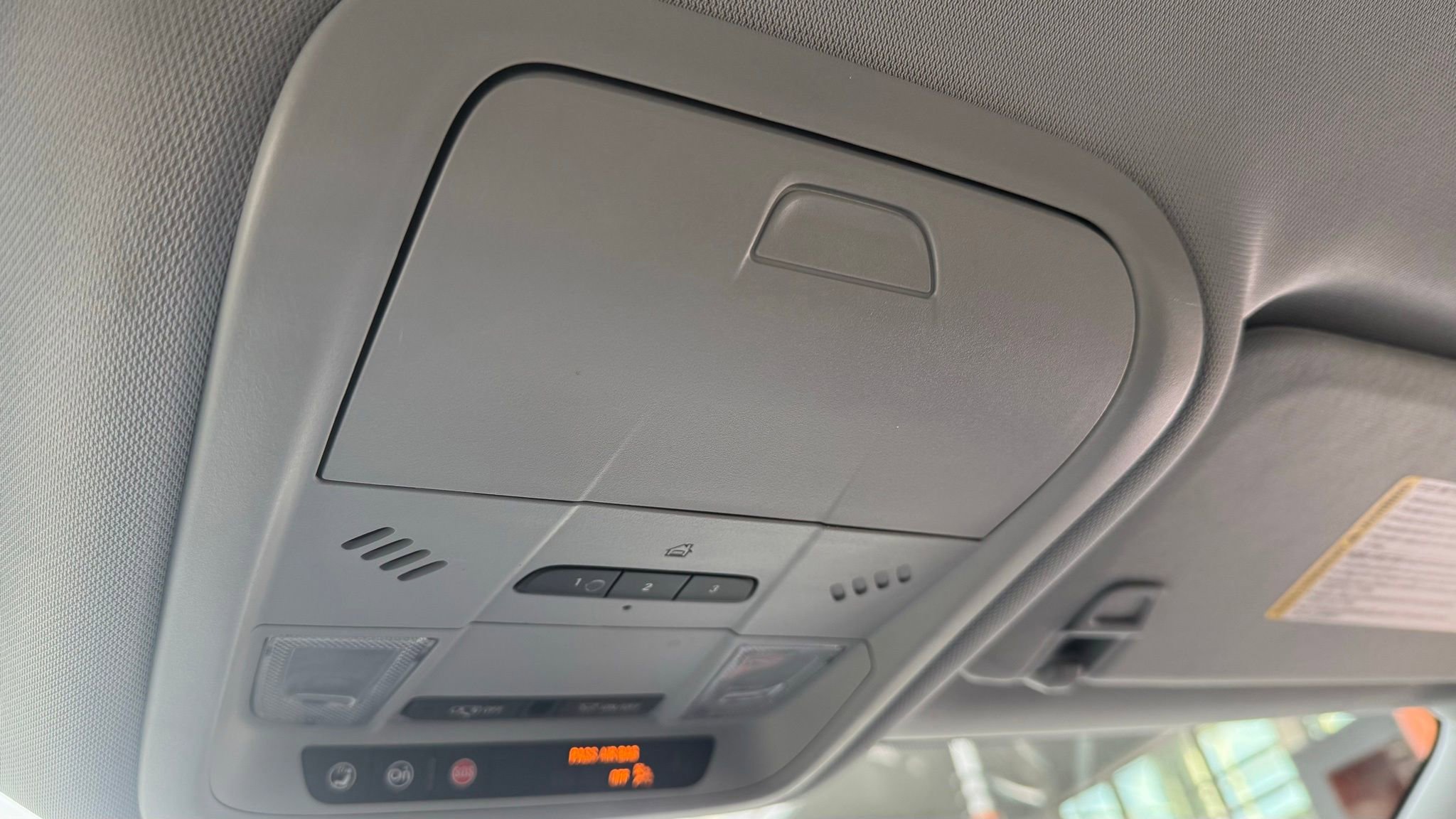 Used 2021 Chevrolet Blazer LT image 37