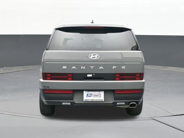 Used 2025 Hyundai Santa Fe SE FWD image 12