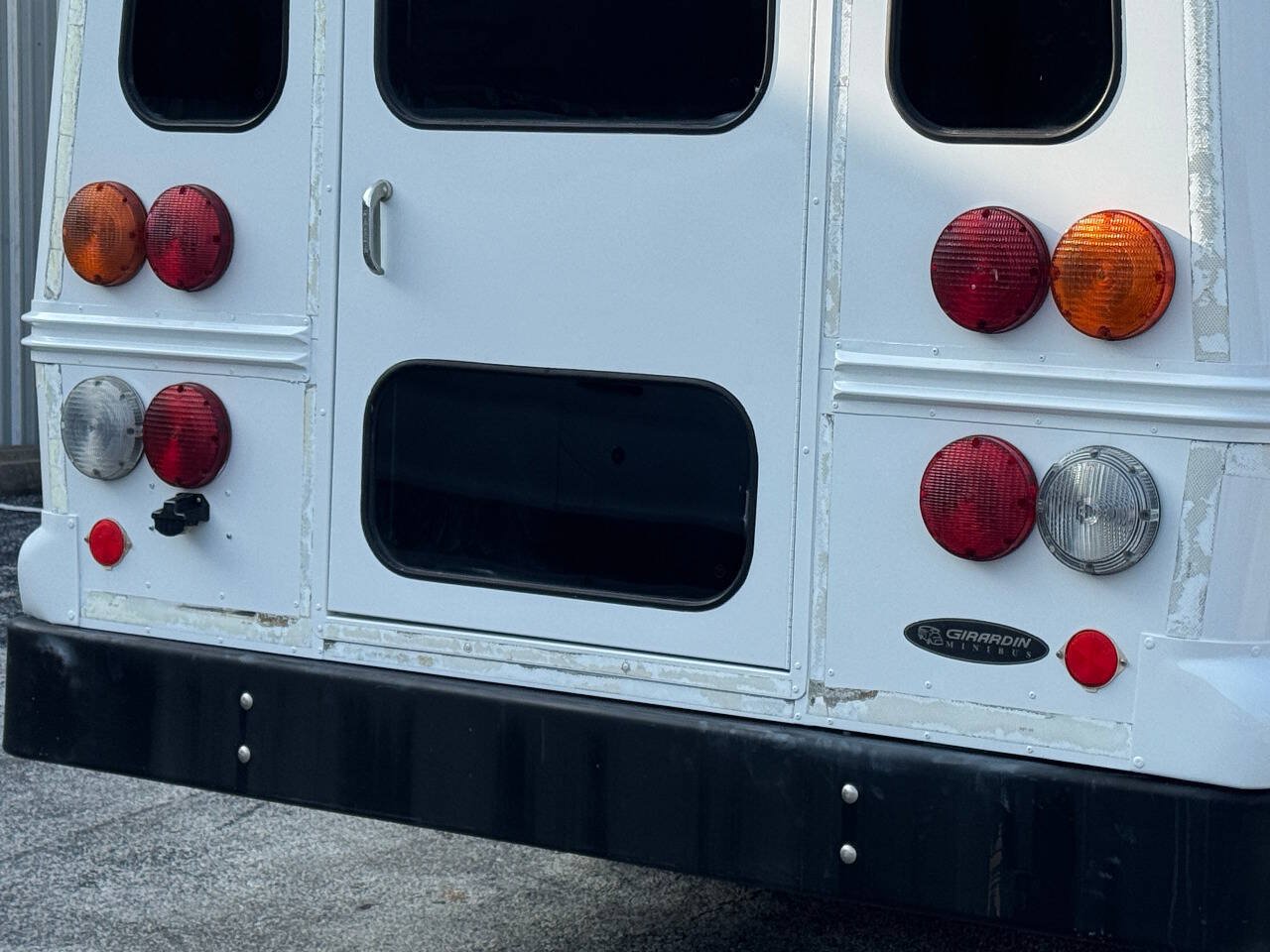 Used 2004 Chevrolet Express 3500 w/ School Bus Package RWD image 12