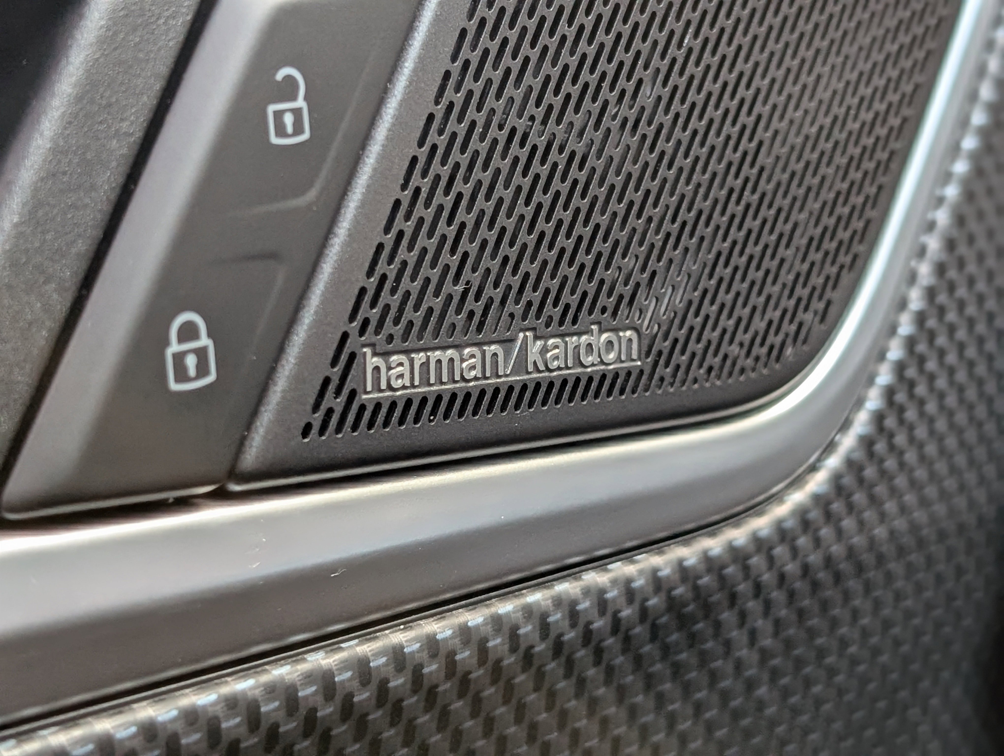 Used 2024 Volkswagen Atlas Cross Sport SEL Premium R-Line image 34